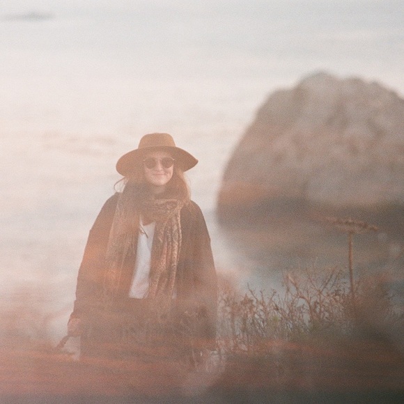 Meet your Posher, Morgan - Picture 2 of 4